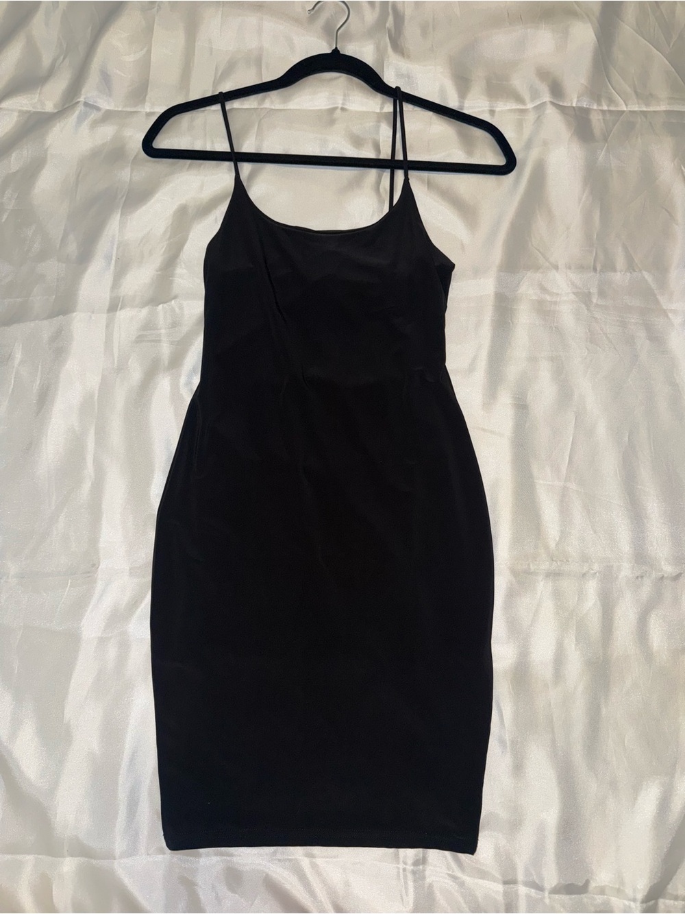 Classic Black Slip Dress with Spaghetti Straps 🖤